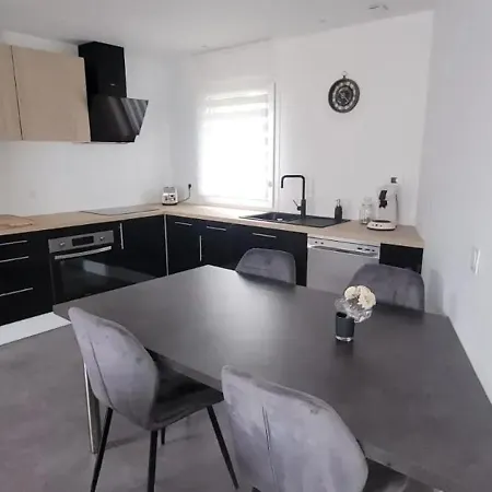 Maison Confortable à Casson, 60 M², Bien équipée Casson