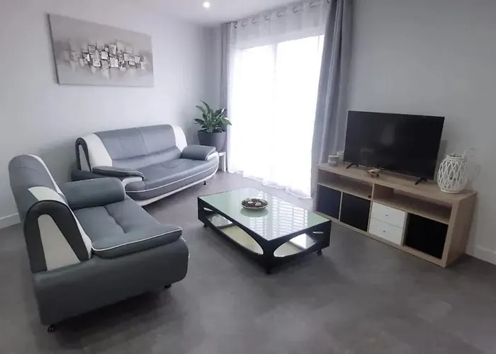 Maison Confortable à Casson, 60 M², Bien équipée Hébergement de vacances